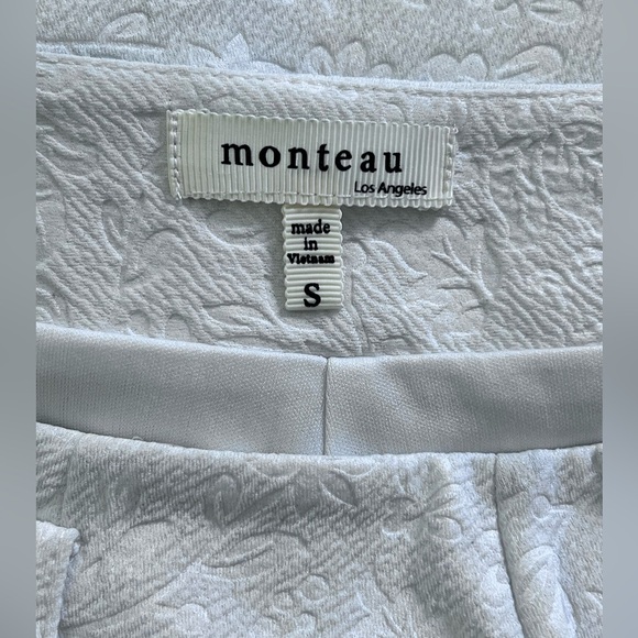 Monteau Scalloped Hem Shorts-Size S - Picture 4 of 10